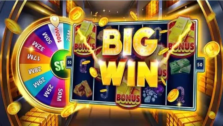new777 Online Card Games မိုဘိုင်းဖုန်းဖြင့် Poker ကတ်ဂိမ်း ကစားနေသောပုံ